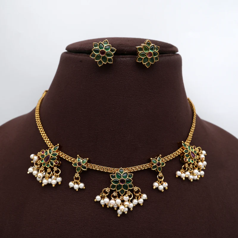 Antique Premium Kemp Flower Necklace Set - Green & Ruby